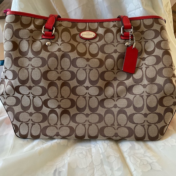 Coach Tan and Burnt Orange Shoulder Bag. 10x 14 x 5” COA Will be Included. EUC